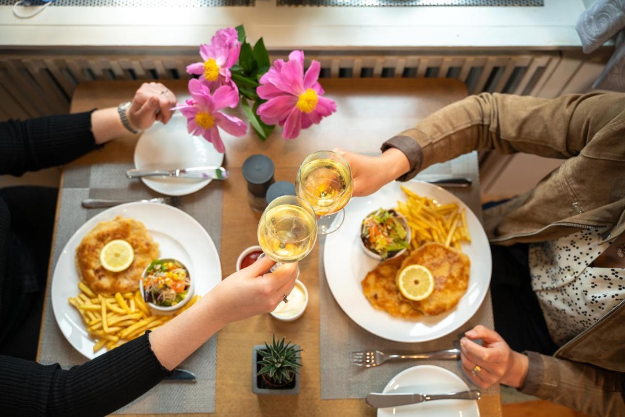 Hotel & Restaurant Tanne 피스친겐 외부 사진