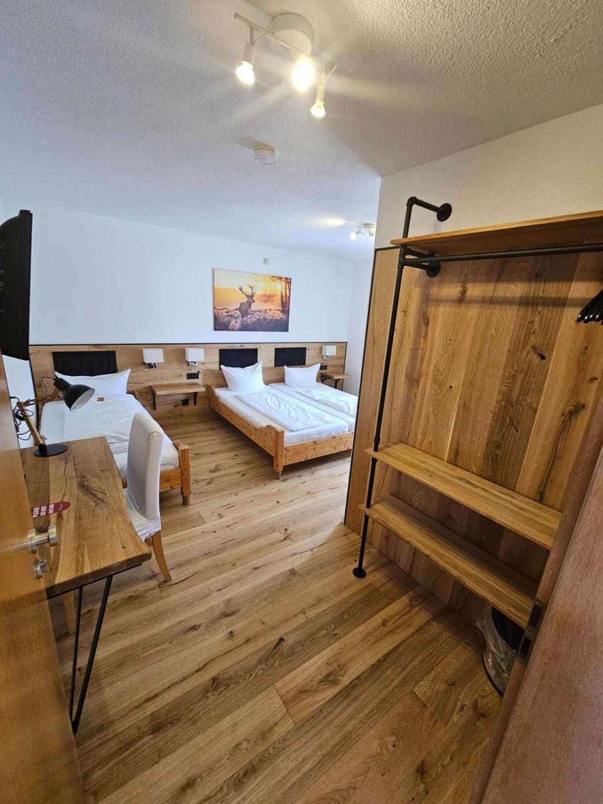 Hotel & Restaurant Tanne 피스친겐 외부 사진